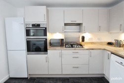 Outerwood View, Kilwinning, KA13 7