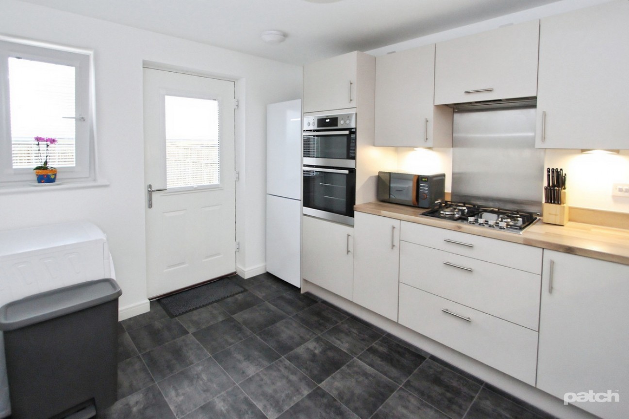 Outerwood View, Kilwinning, KA13 7