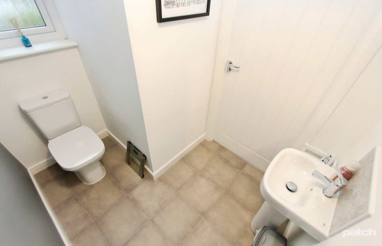 Outerwood View, Kilwinning, KA13 7