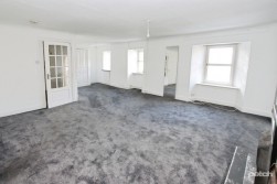 Eglinton Street, Beith, KA15 1