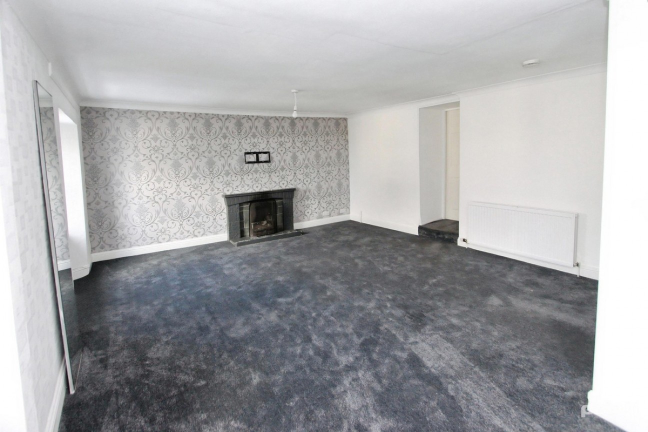 Eglinton Street, Beith, KA15 1