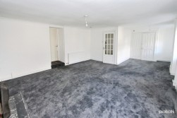 Eglinton Street, Beith, KA15 1