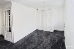 Eglinton Street, Beith, KA15 1