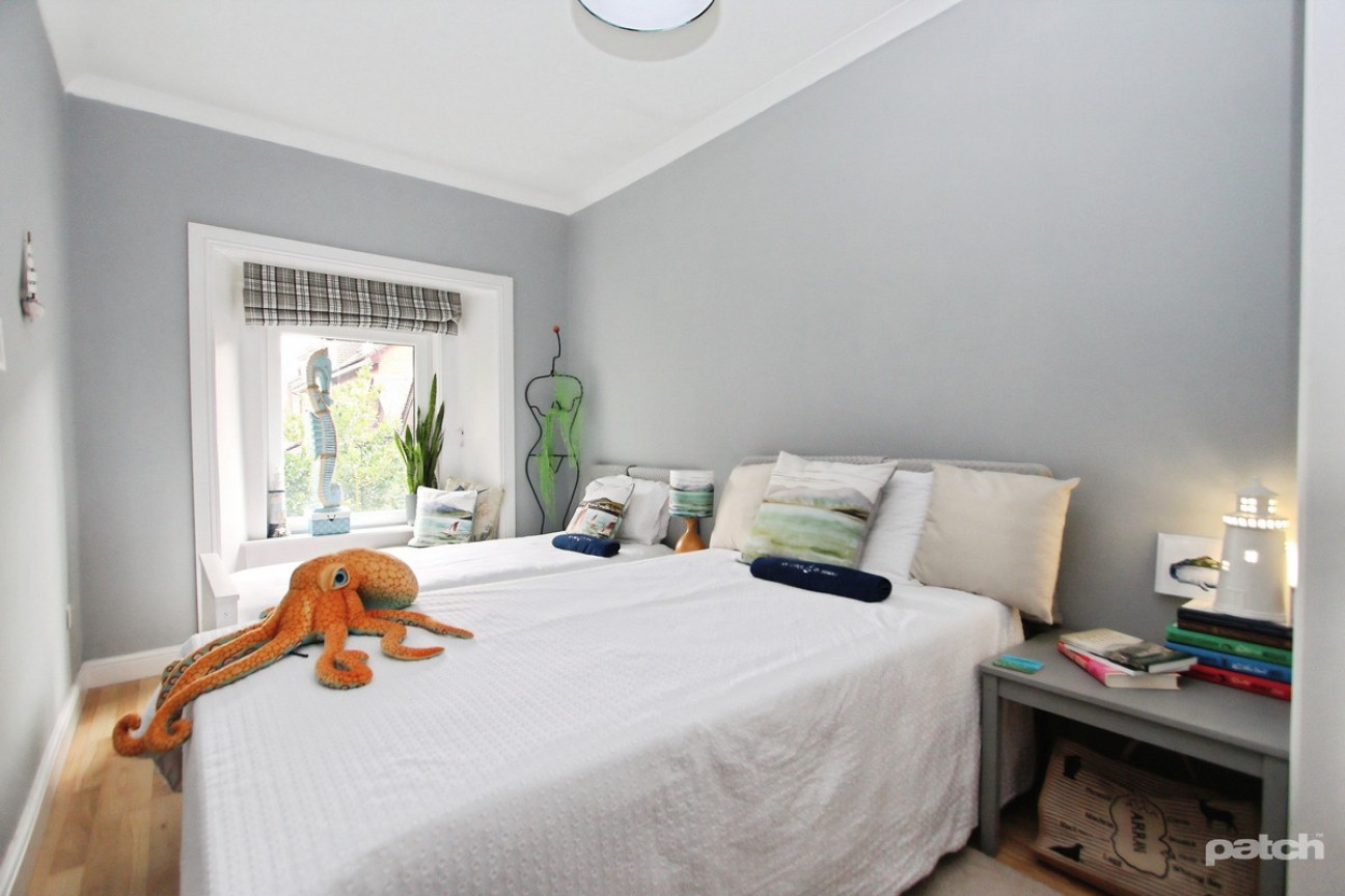 Shore Road, Skelmorlie, PA17 5