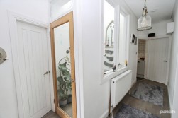 Shore Road, Skelmorlie, PA17 5