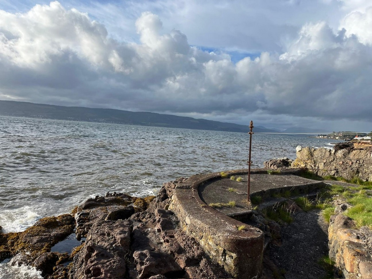 Shore Road, Skelmorlie, PA17 5