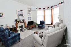 Ashburne Gardens, Gourock, PA19 1