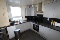 High Street, Johnstone, PA5 8