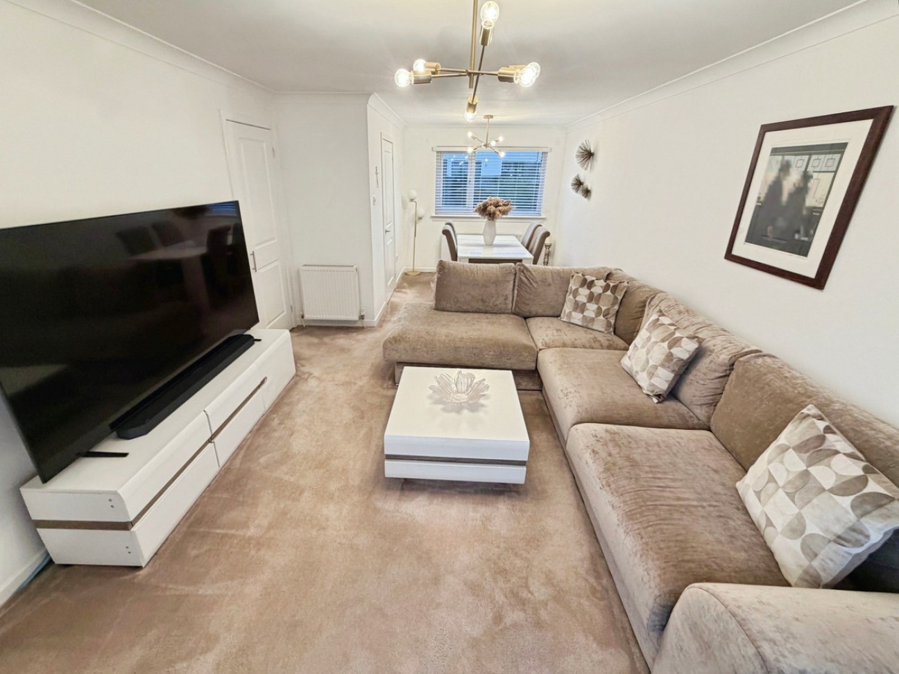 Neuk Crescent, Houston, PA6 7