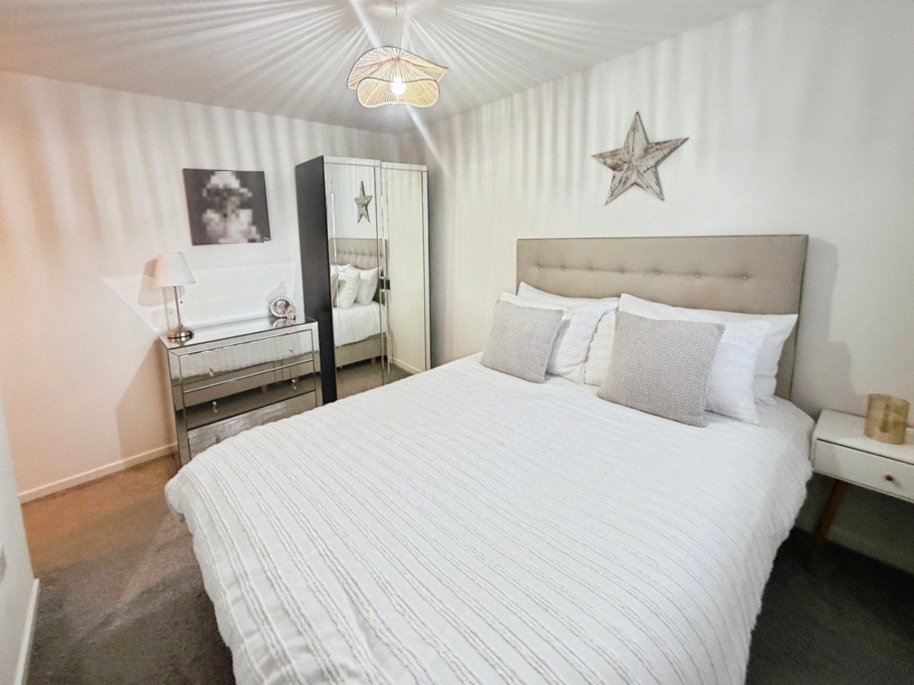 Neuk Crescent, Houston, PA6 7