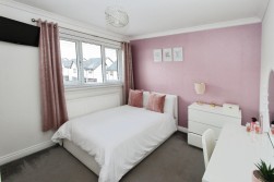 Neuk Crescent, Houston, PA6 7