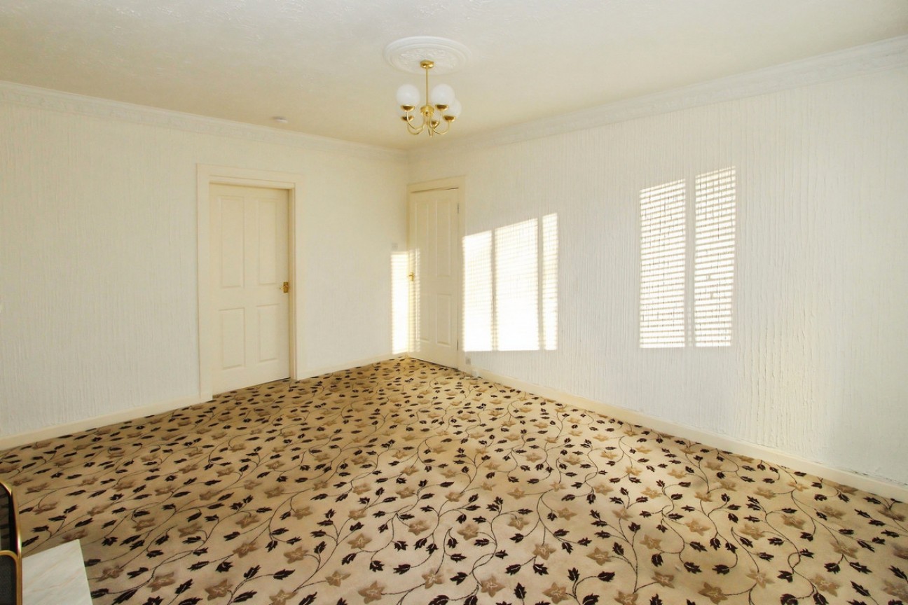 Lochfield Road, Paisley, PA2 7