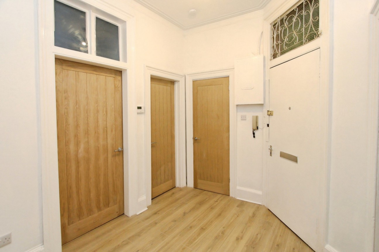 Glasgow Road, Paisley, PA1 3