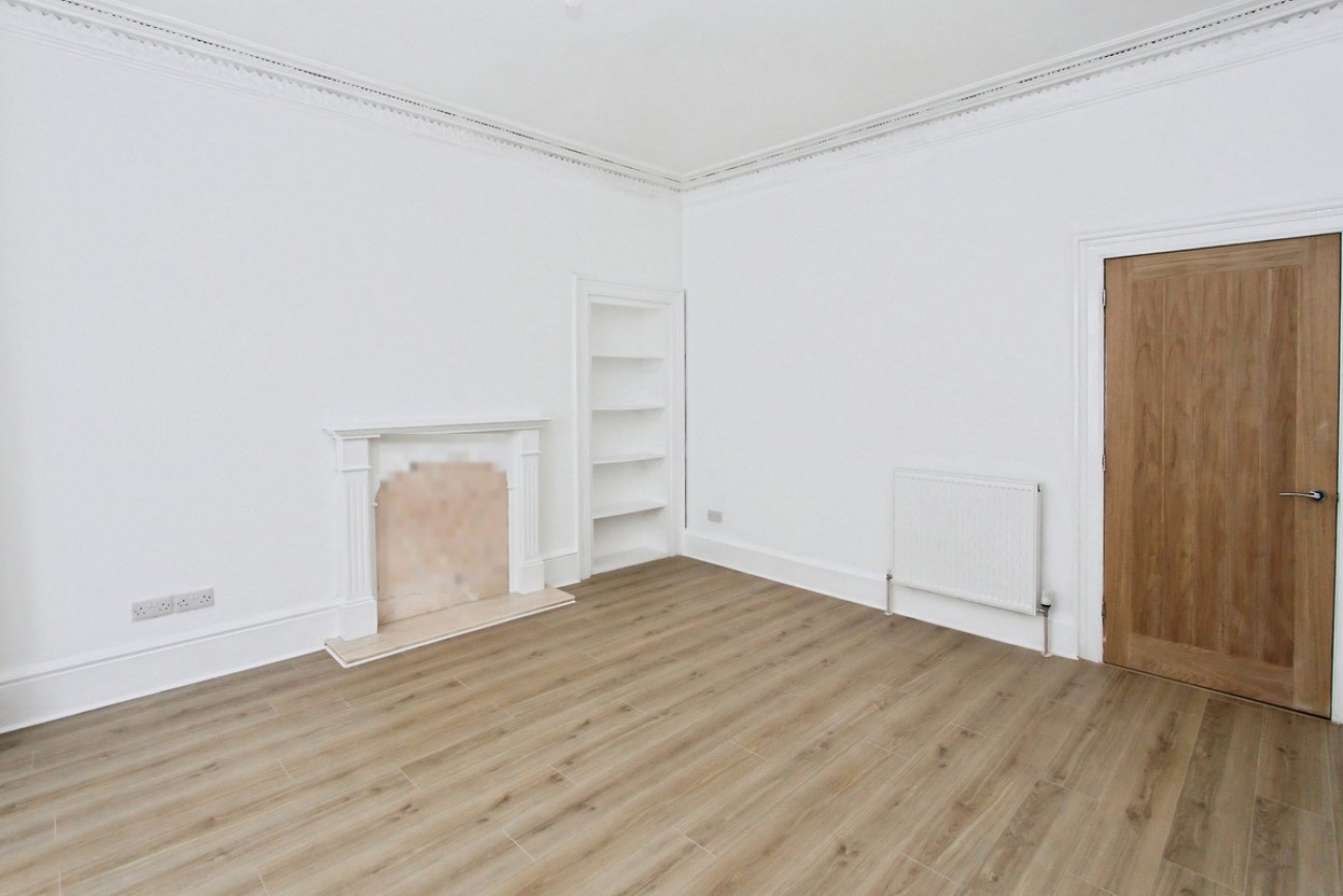 Glasgow Road, Paisley, PA1 3