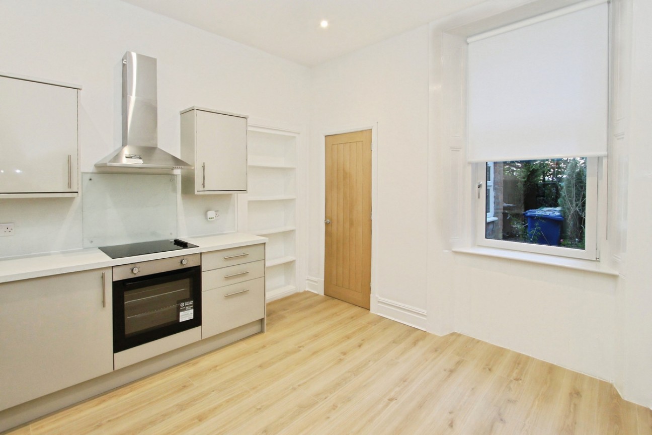 Glasgow Road, Paisley, PA1 3