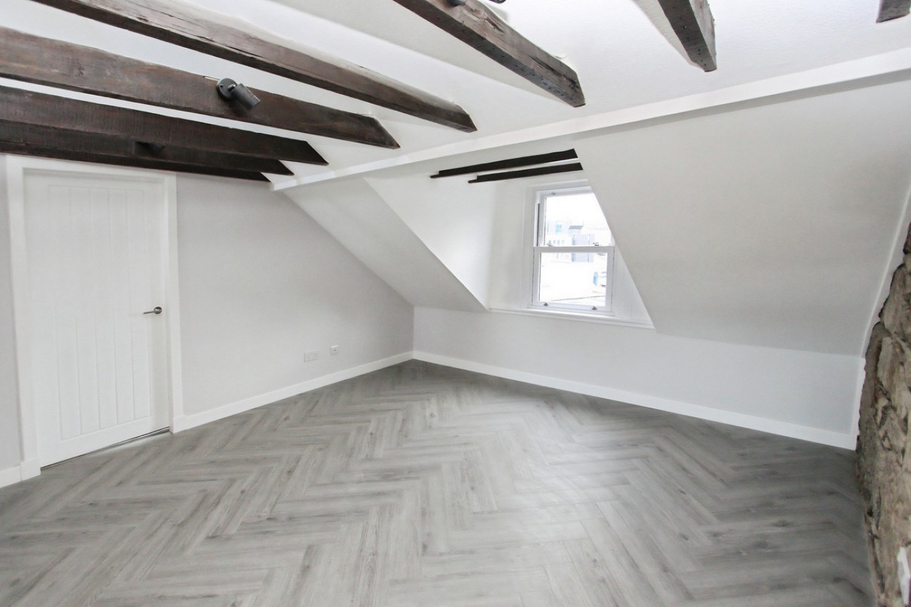 Silk Street, Paisley, PA1 1