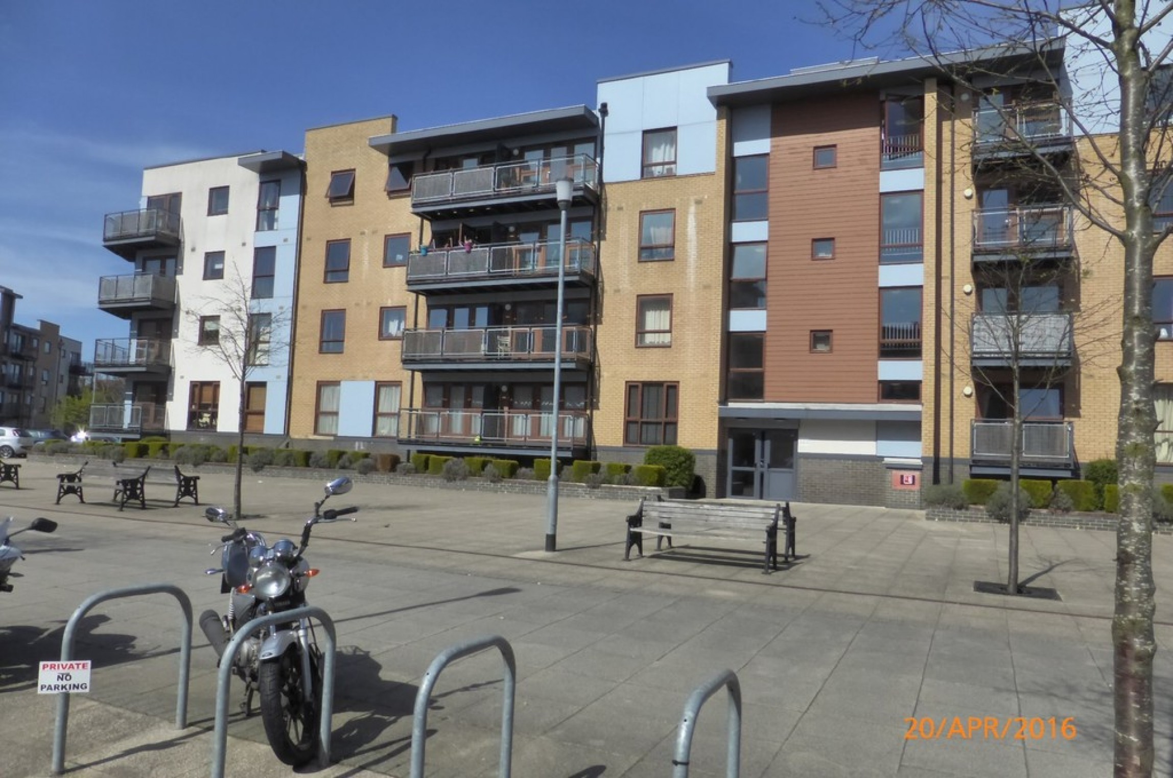 Commonwealth Drive, Crawley
