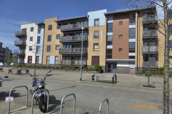 Commonwealth Drive, Crawley