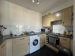 Commonwealth Drive, Crawley