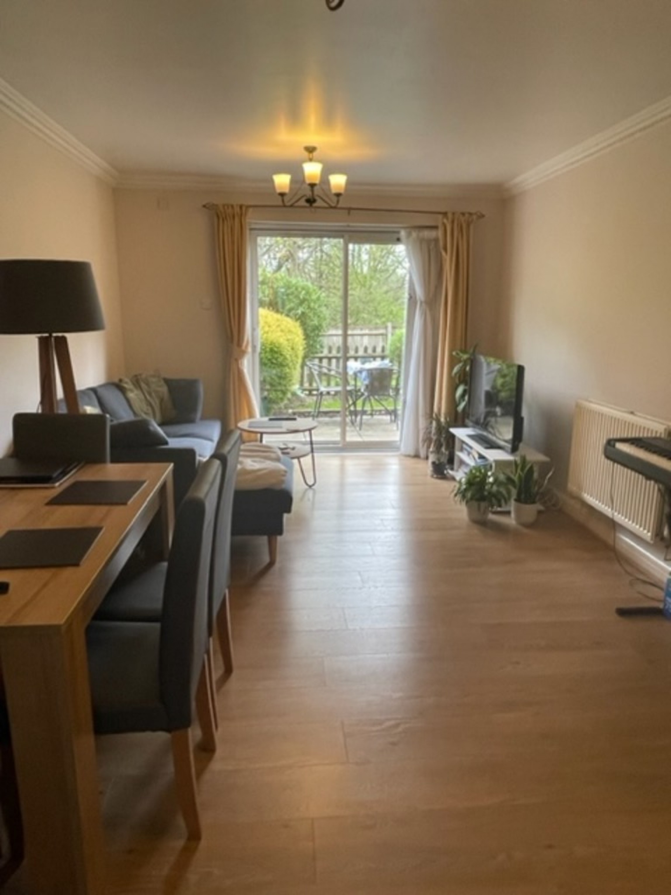 Westview Close, Redhill