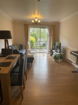 Westview Close, Redhill