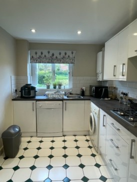 Westview Close, Redhill