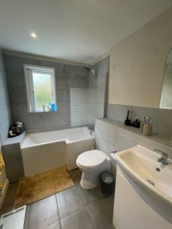 Westview Close, Redhill