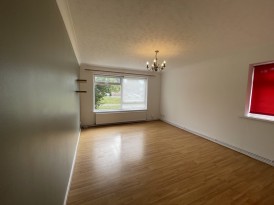 Sarel Way, Horley