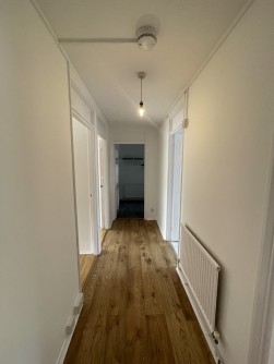 Sarel Way, Horley