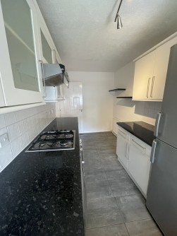 Sarel Way, Horley