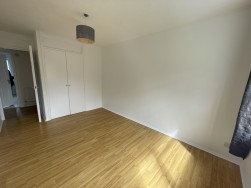 Sarel Way, Horley