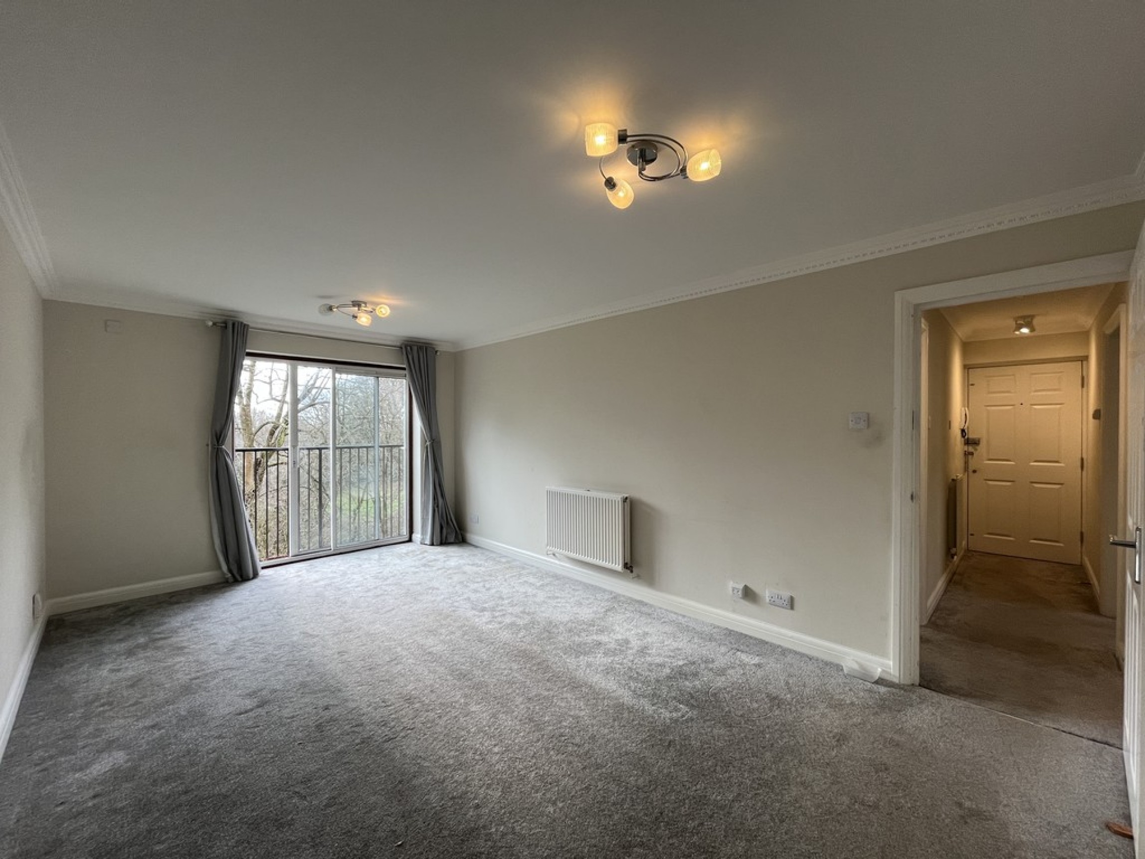 Westview Close, Redhill