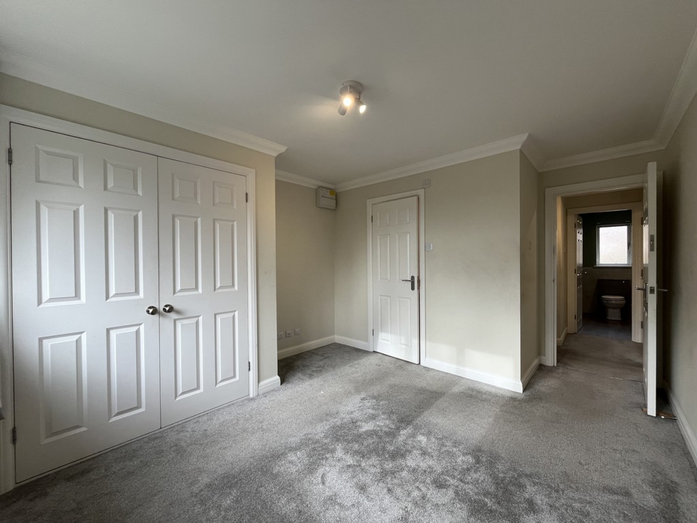 Westview Close, Redhill