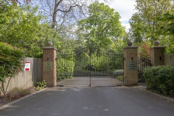 Wray Common Road, Reigate