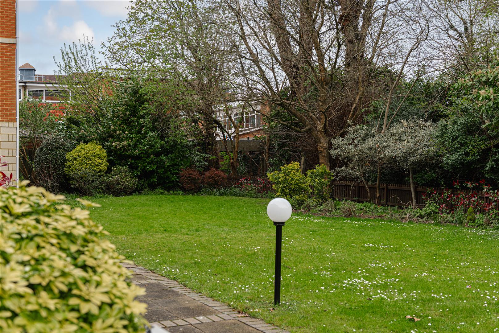 Roebuck Close, , Reigate