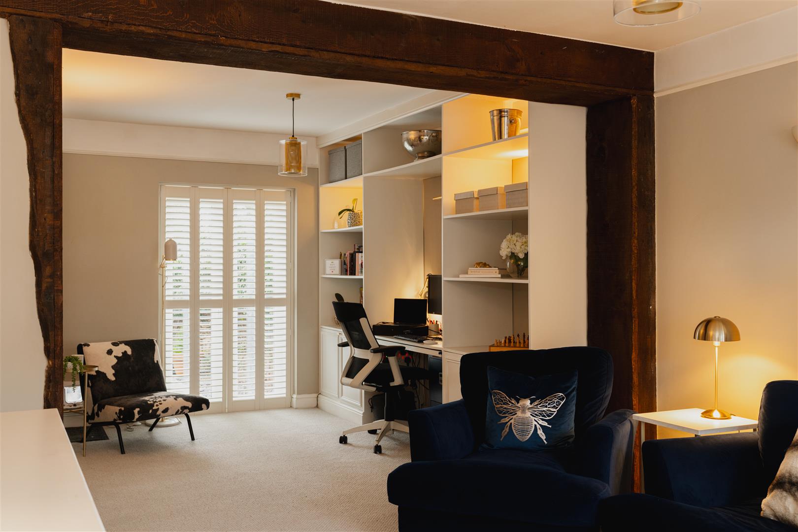 Horley Row, , Horley