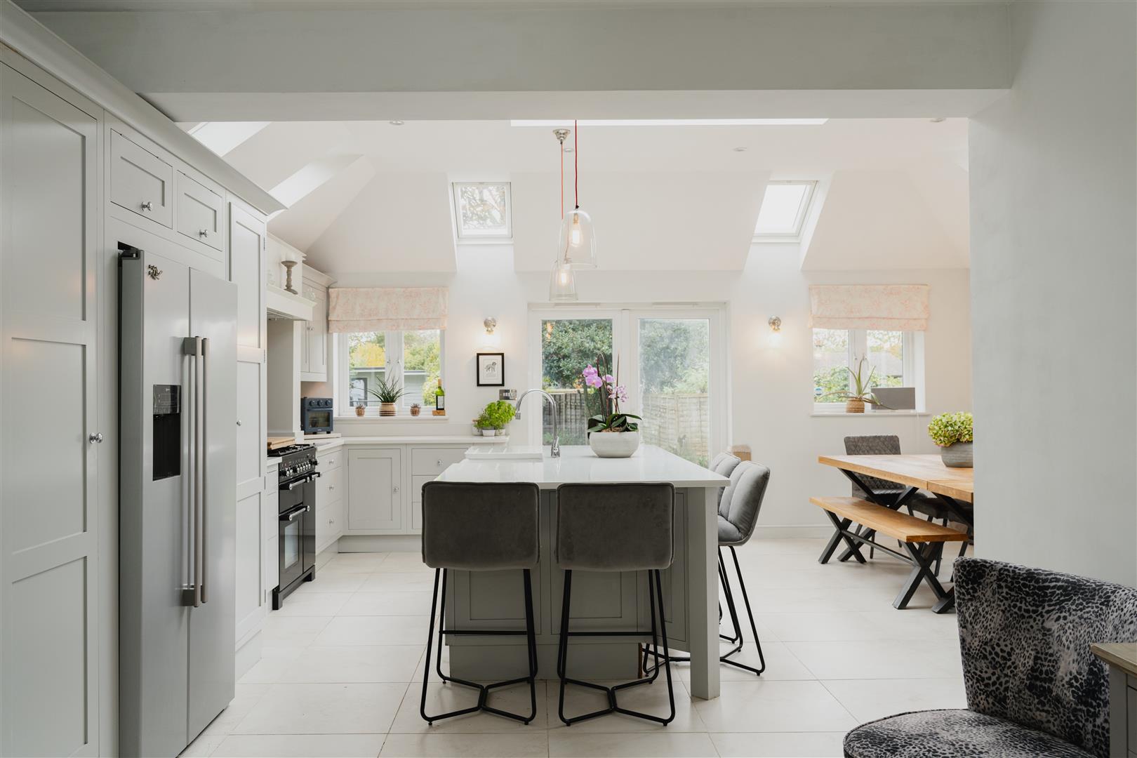 Horley Row, , Horley