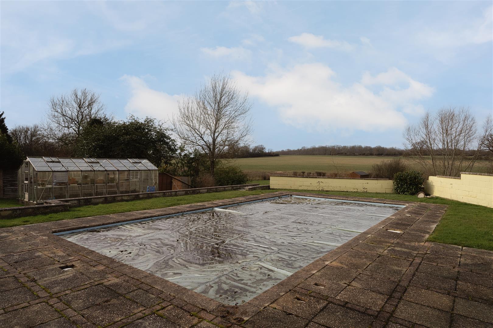 Park Avenue, , Redhill