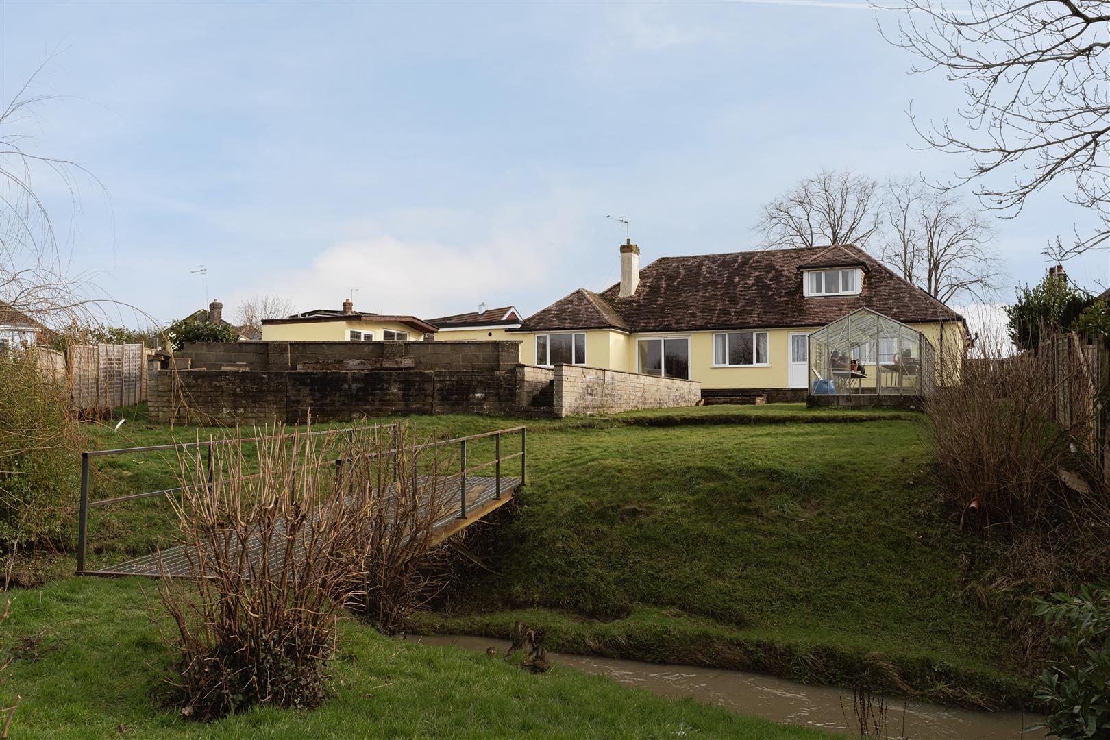 Park Avenue, , Redhill