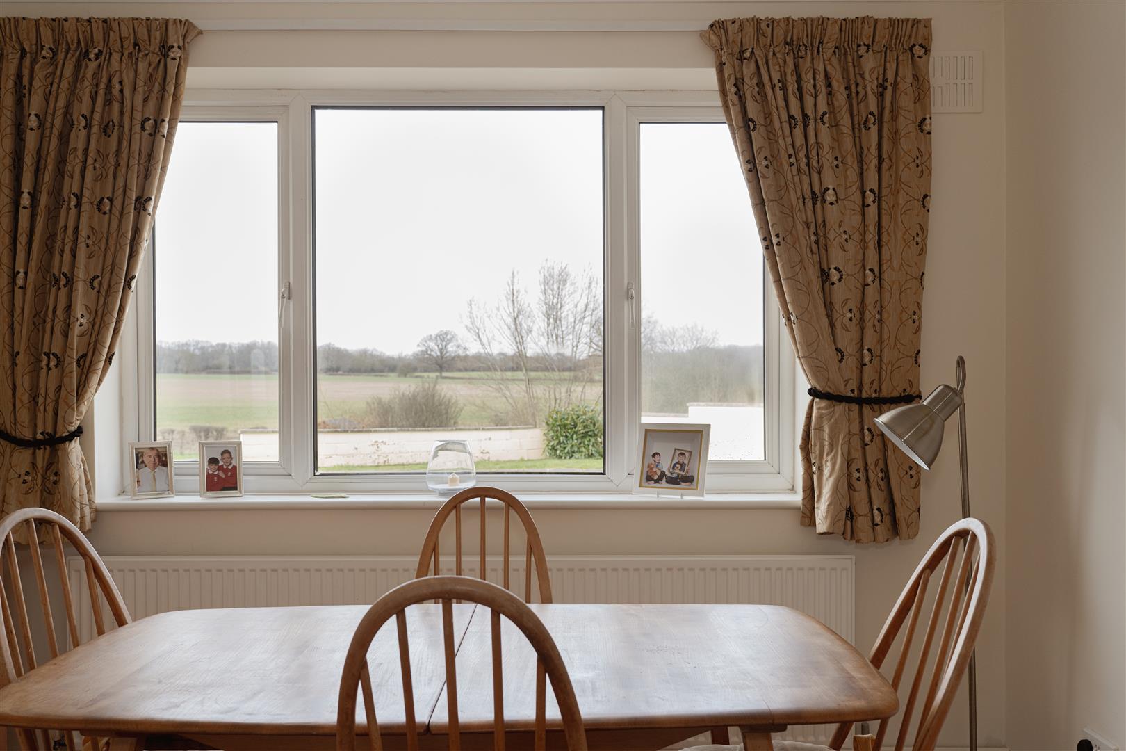 Park Avenue, , Redhill