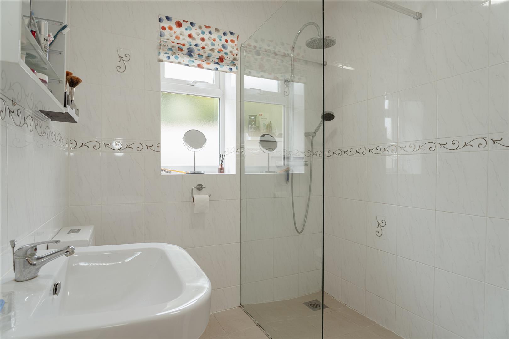 Park Avenue, , Redhill