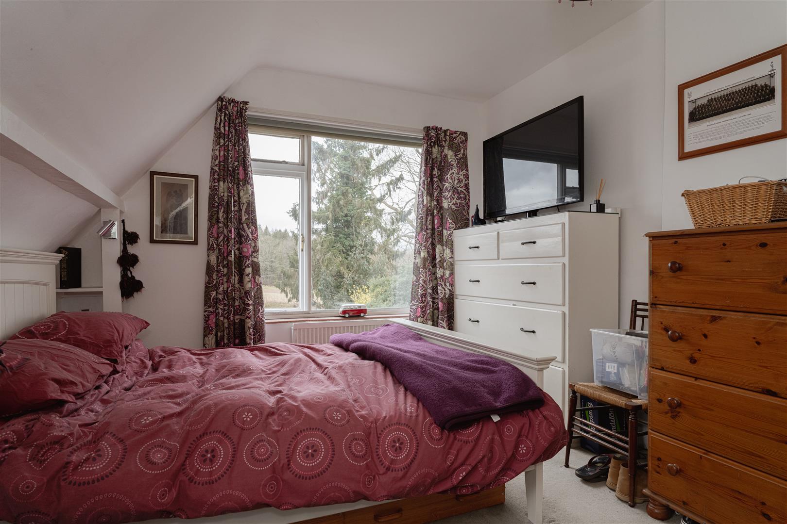 Middle Street, Brockham, Dorking