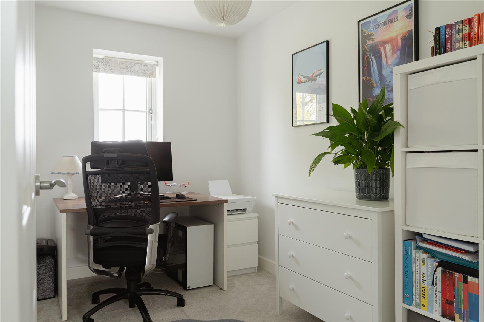 Blunden Way, , Horley