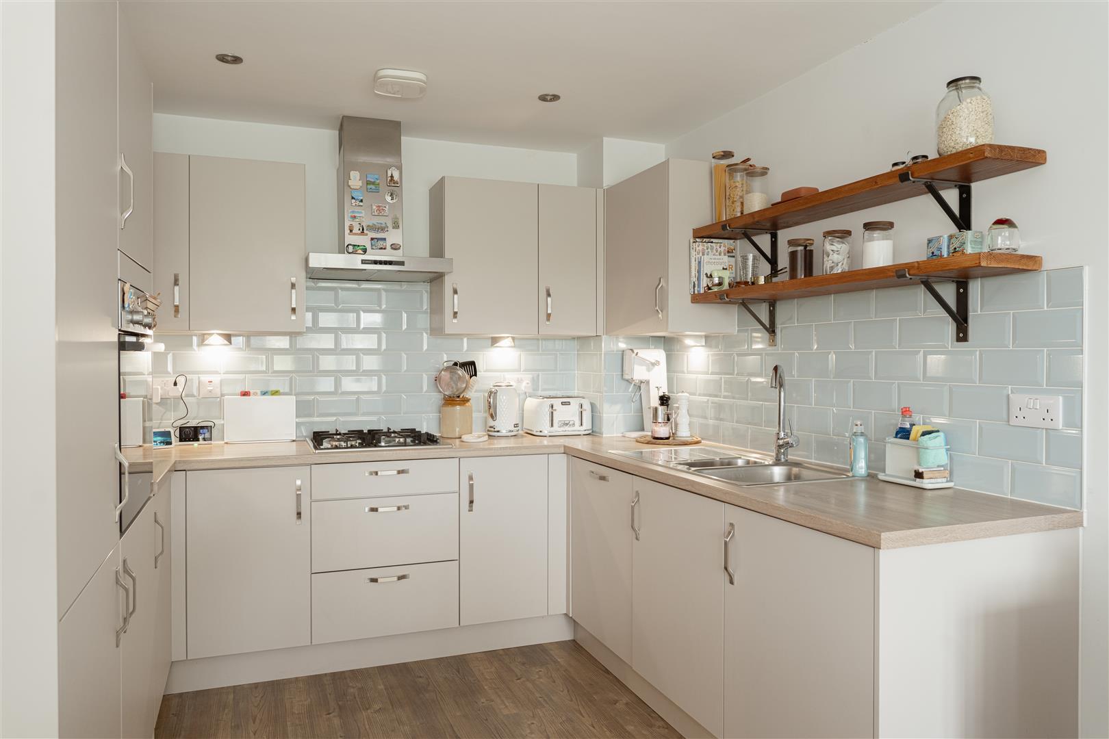 Blunden Way, , Horley