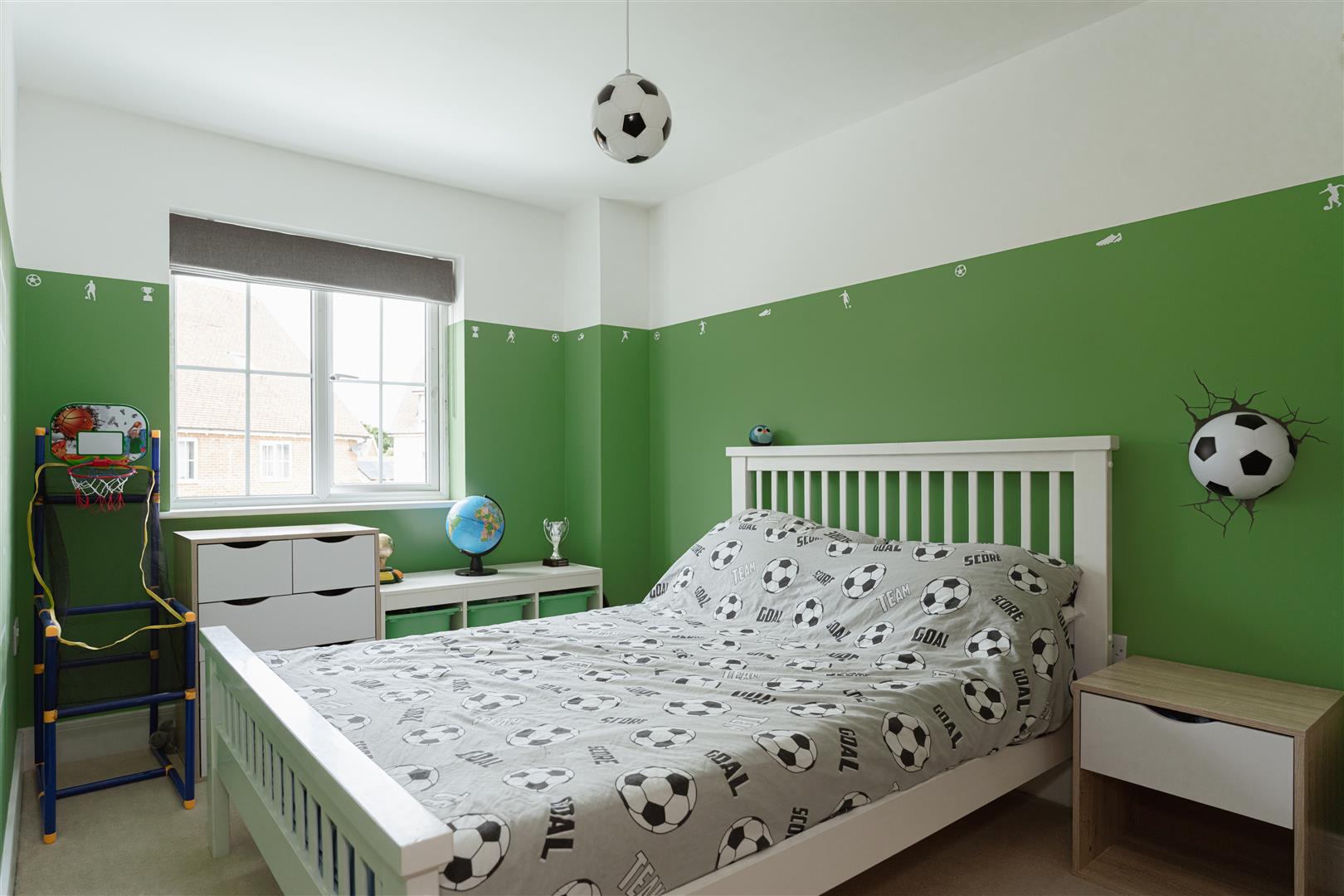 Newman Road, , Horley