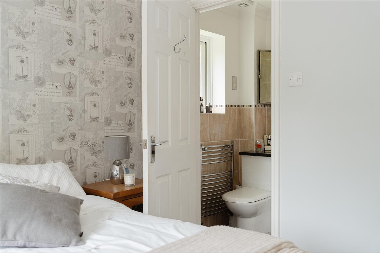 Parkwood Road, Nutfield, Redhill