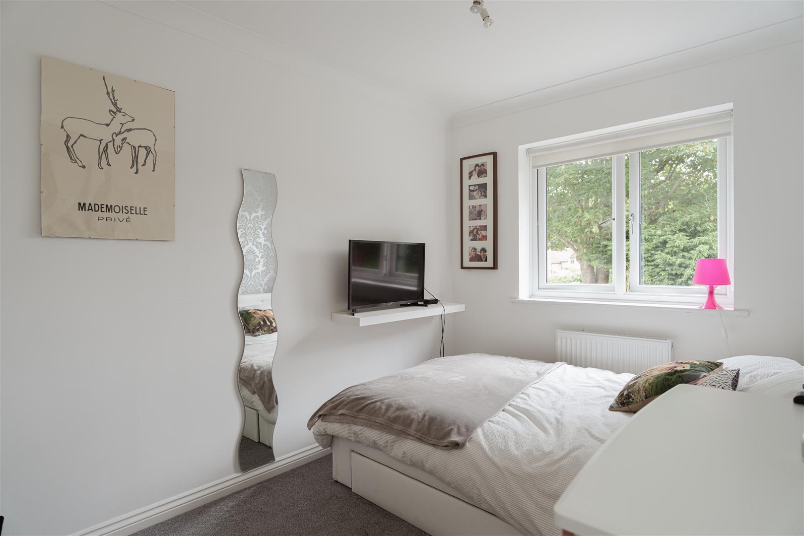 Parkwood Road, Nutfield, Redhill