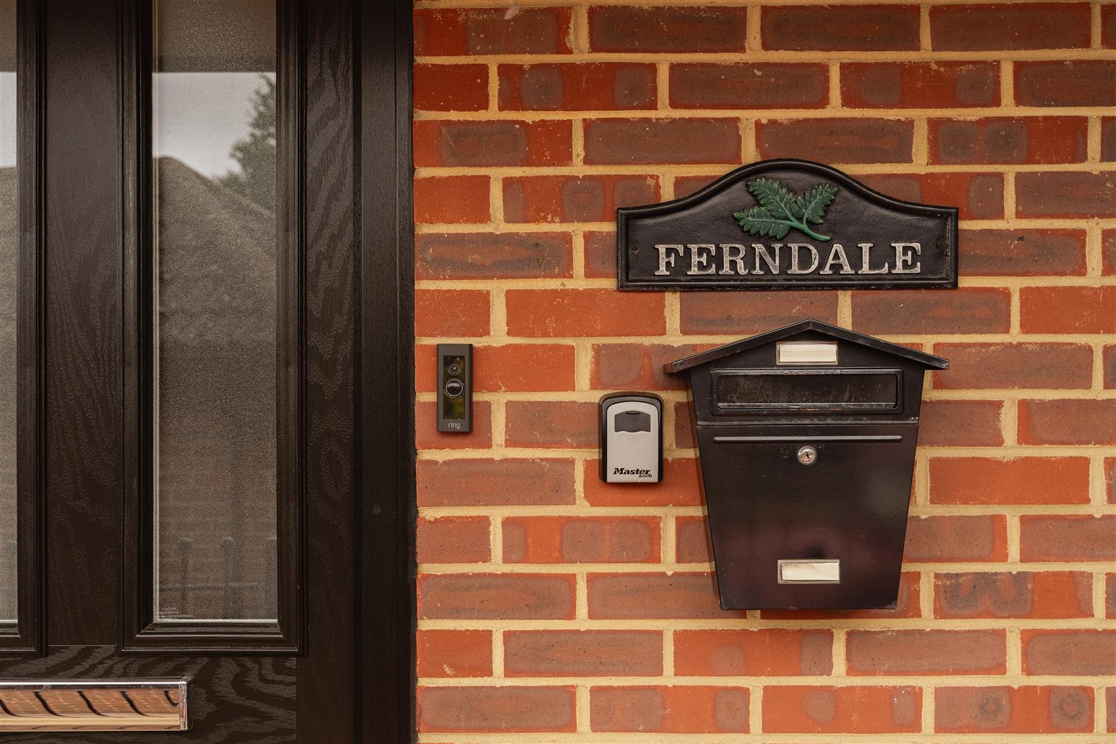 Parkwood Road, Nutfield, Redhill