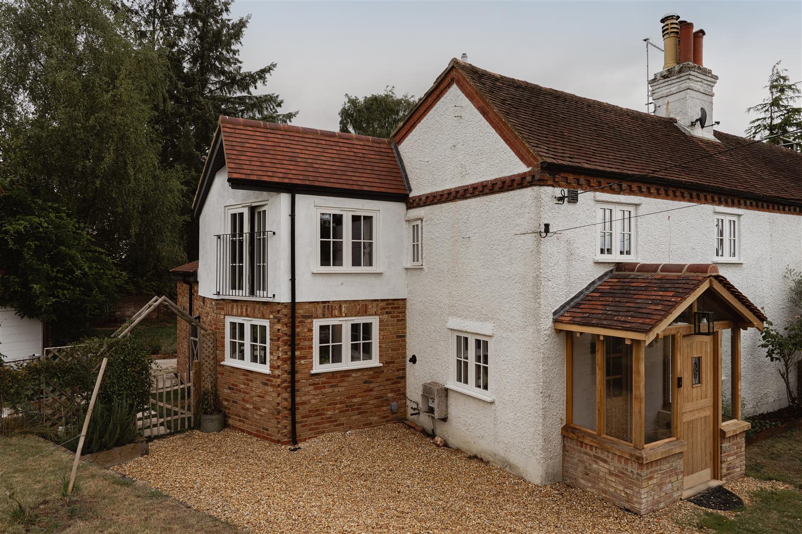 Swallow Lane, Mid Holmwood, Dorking