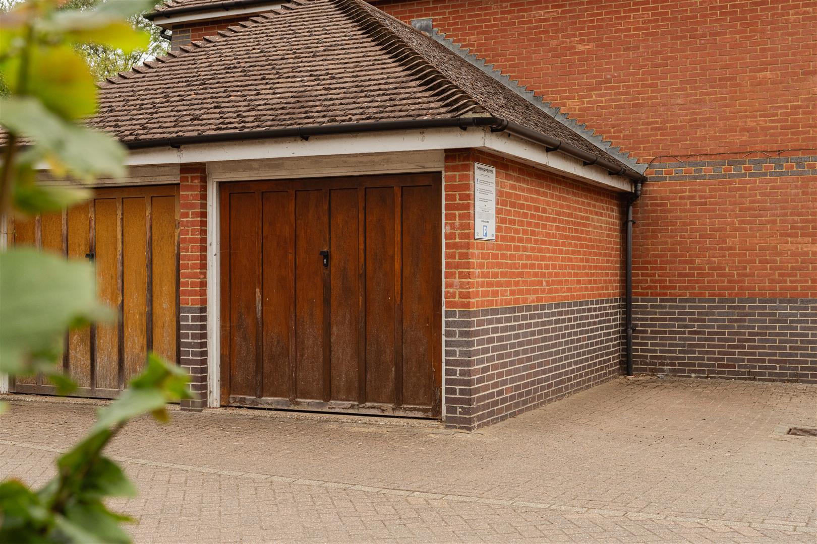 Leather Lane, Gomshall, Guildford